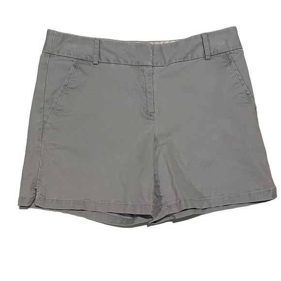 EUC The Loft Gray Riviera Short 6 inch inseam - Picture 1 of 8